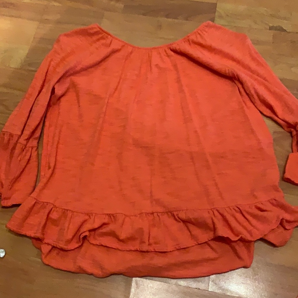 Old navy Girls, peach off the shoulder shirt with mid flare arms